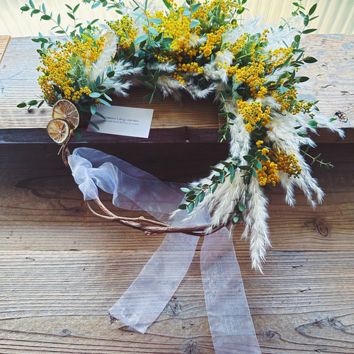 ご予約受付中】1ミモザとパンパスグラスのリースブーケ