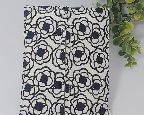 モノトーン フラワー柄ポケットティッシュカバー【送料無料】商品番号