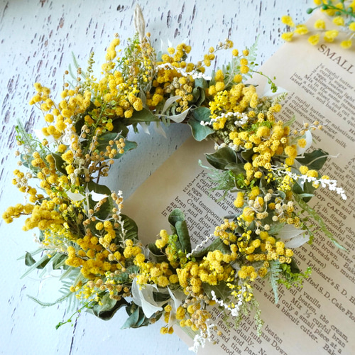 リース ＜ Floral Happiness ミモザと小花のドロップリース☆ドライ