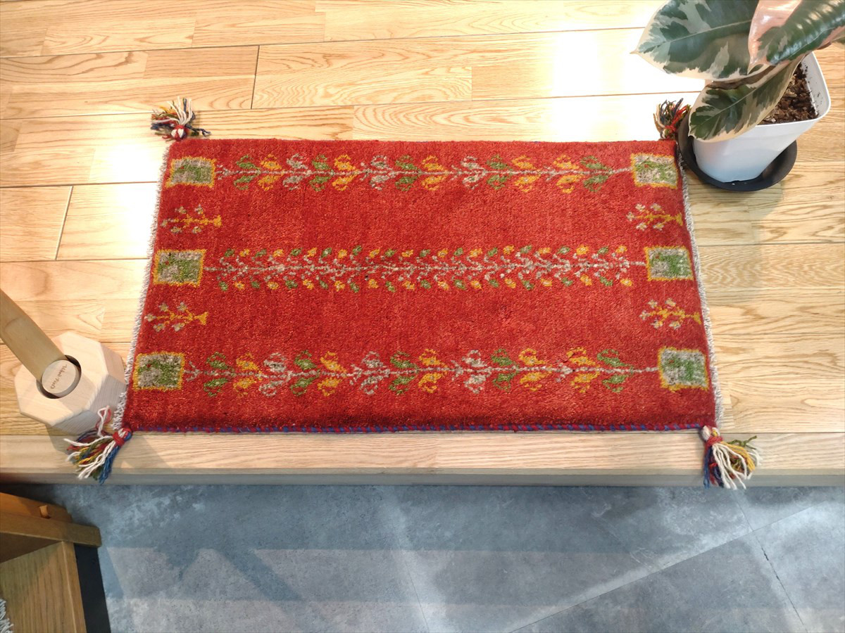 【夏のキャンペーン】ペルシャ　ギャッベ ハーフラグ　150×105 茜色　桃色 ペルシャギャッベ ハーフラグ150×105 茜色桃色