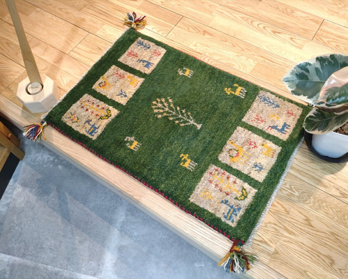 ペルシャ ギャッベ 玄関マット 75x50cm ラクダ 生命の木 緑色