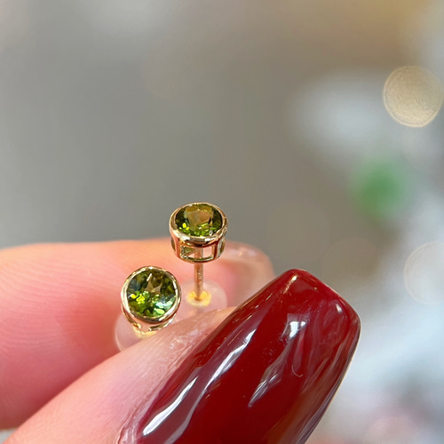 グリーントルマリンピアスk18 ピアス（スタッド・一粒） パール大好き