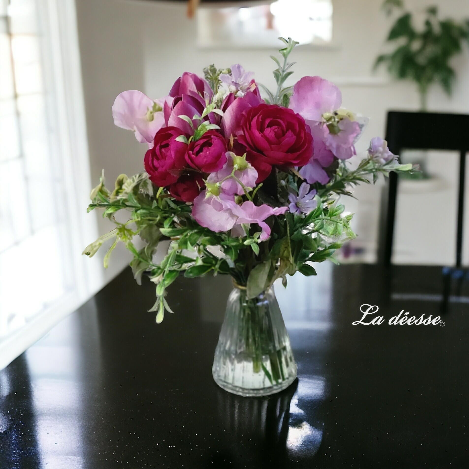 ぱっと華やかにフレンチテイストアレンジ　素敵な方へのギフト♪　♪ウォーターアレンジ♪【Creema限定】