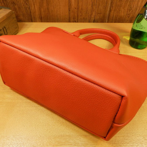 ☆XSサイズ☆カモフラ迷彩柄レザー×オレンジ裏地ミニトートバッグ!日本製ブラック ☆カモフラ迷彩柄レザー×オレンジ裏地のミニトートバッグ!日本製