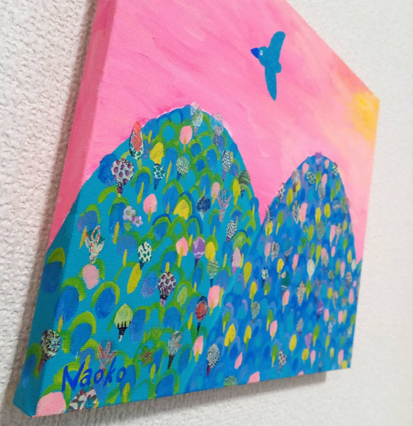 『ピンクの空と山』アクリル絵画　原画　アート　サイズ約27㎝×22㎝ 4枚目の画像