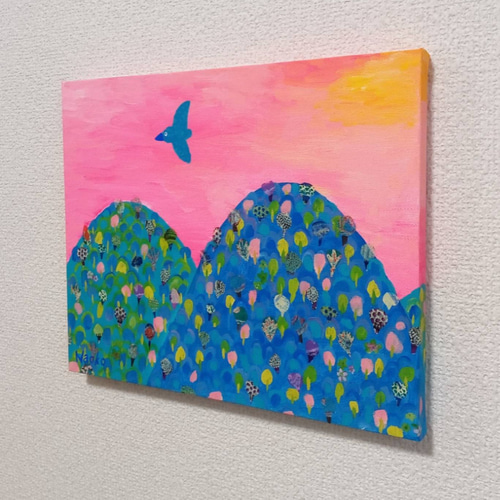 ピンクの空と山』アクリル絵画 原画 アート サイズ約27㎝×22㎝ 絵画 色