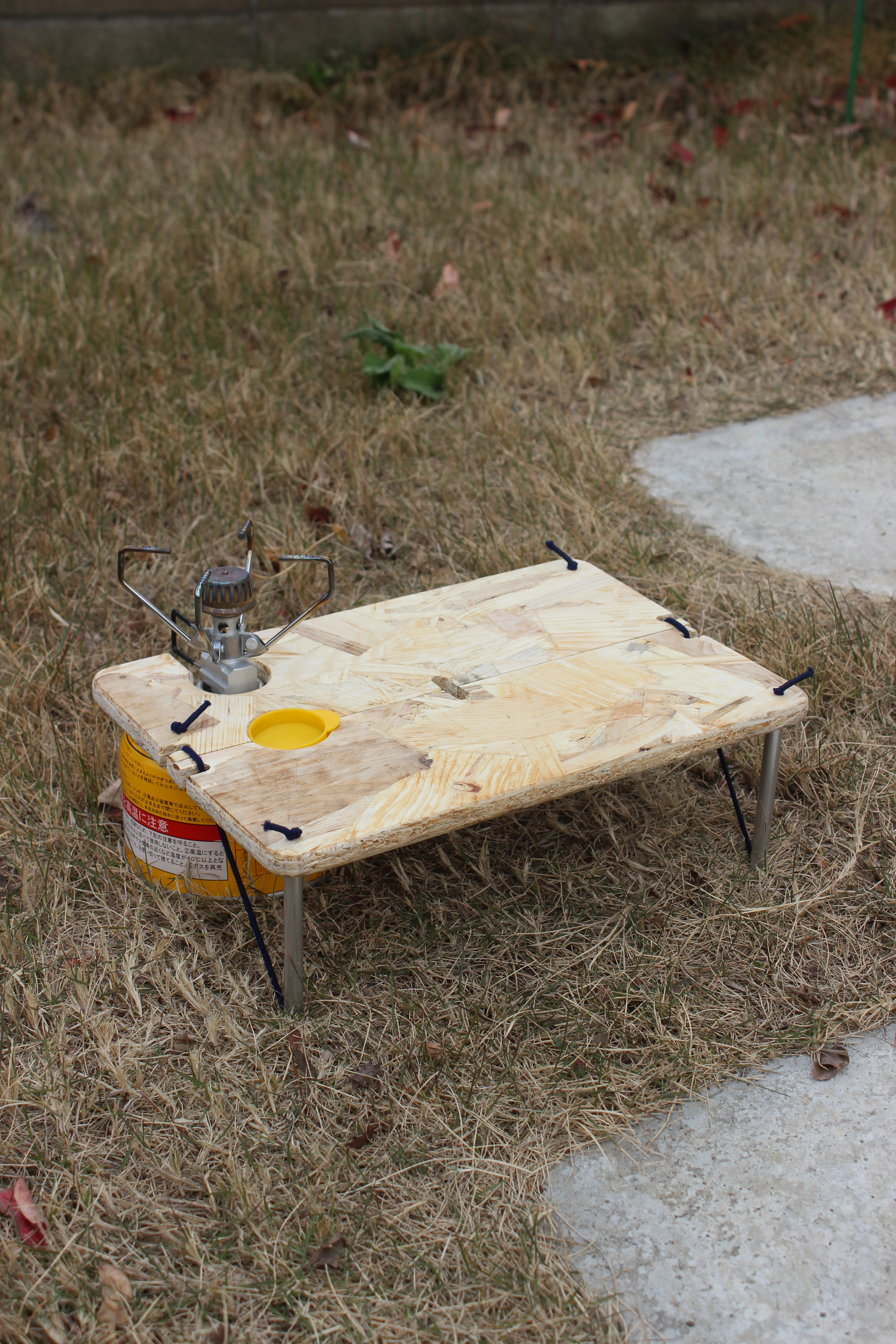 ■ODoru table［ｵﾄﾞﾙﾃｰﾌﾞﾙ］／重量398ｇ／簡単設営／ソロテーブル／登山テーブル／キャンプ／OSB合板