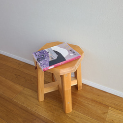 万能ミニスツール　花台　椅子　踏み台　サイドテーブル　無垢　天然　自然　シンプル　かわいい　おしゃれ　小さい　玄関 10枚目の画像