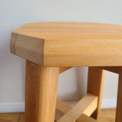 万能ミニスツール　花台　椅子　踏み台　サイドテーブル　無垢　天然　自然　シンプル　かわいい　おしゃれ　小さい　玄関 4枚目の画像
