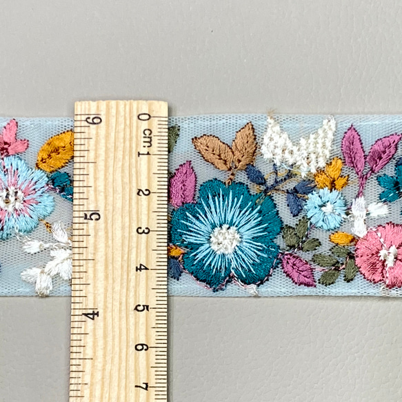 インド刺繍リボン 4.5cm幅×50cm 水色 チュール素材 ✳︎ ライトブルー くすみブルー 3枚目の画像