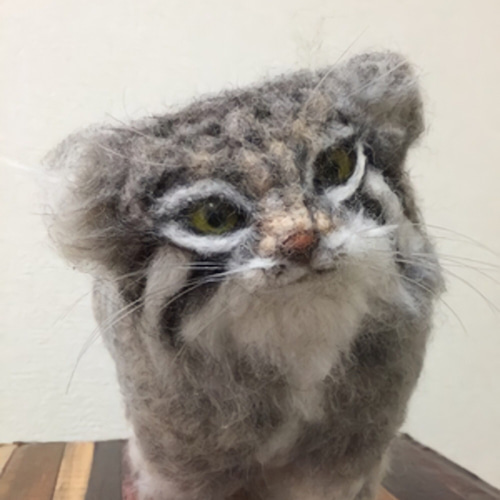 受注制作☆羊毛フェルトのマヌルネコ 歩いているポーズ 羊毛