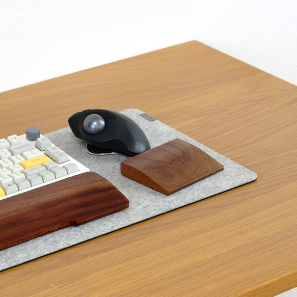 ｳｫﾙﾅｯﾄ無垢材】マウス用リストレスト オスモオイル仕上げ PCケース BE