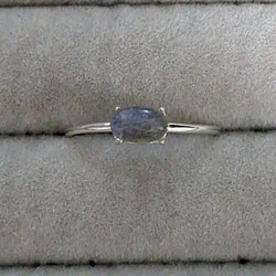 [六月生日石] 拉長石橢圓形凸圓戒指 AAA 級馬達加斯加製造 6×4mm SV925 第2張的照片