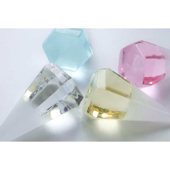 【送料無料】インテリア盛り塩　2個セット 水色 六角錐キラキラ　ピカピカ　艶々　かい運　引越し　新居　引越し　やく除け　 3枚目の画像