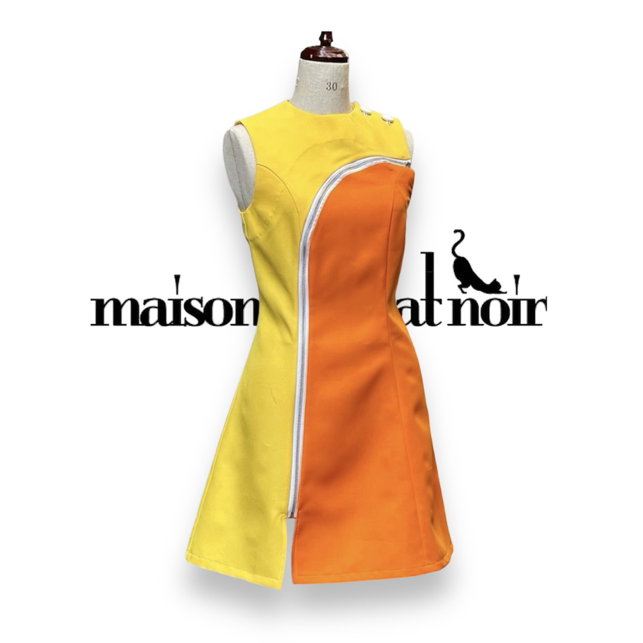 ファスナーワンピース