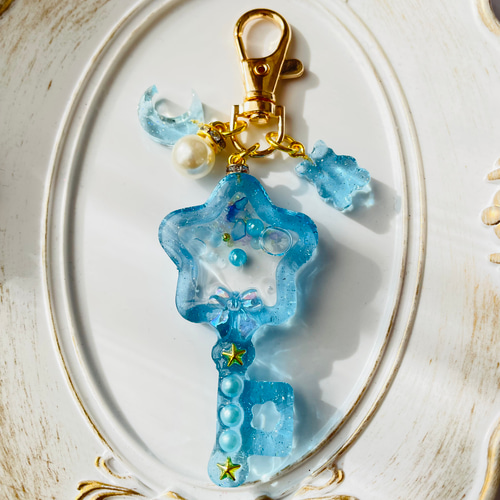 青 鍵のキーホルダー 推し活 推しカラー ラッキーカラー その他