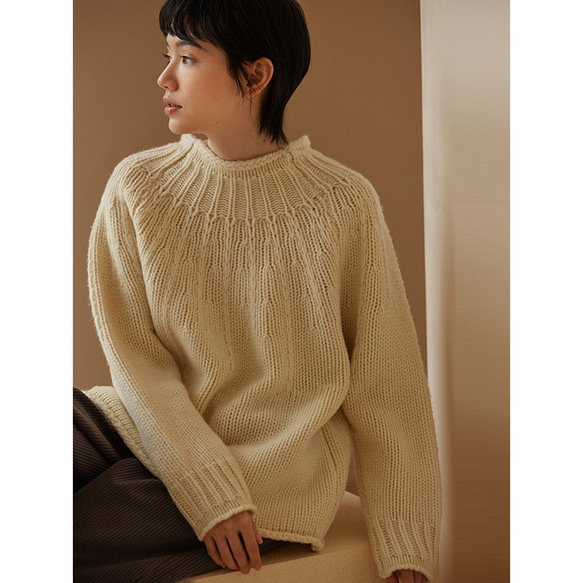 花火の襟セーター　100%ウールセーター　ウールニットセーター　ベージュ　フリーサイズ#469 2枚目の画像
