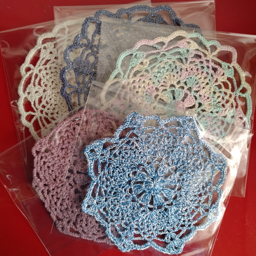 刺繡フレーム タペストリー 気品ある姿 百合の花 その他