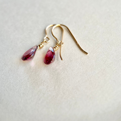 新春福袋2025』14kgf宝石質ロードライトガーネットのピアス