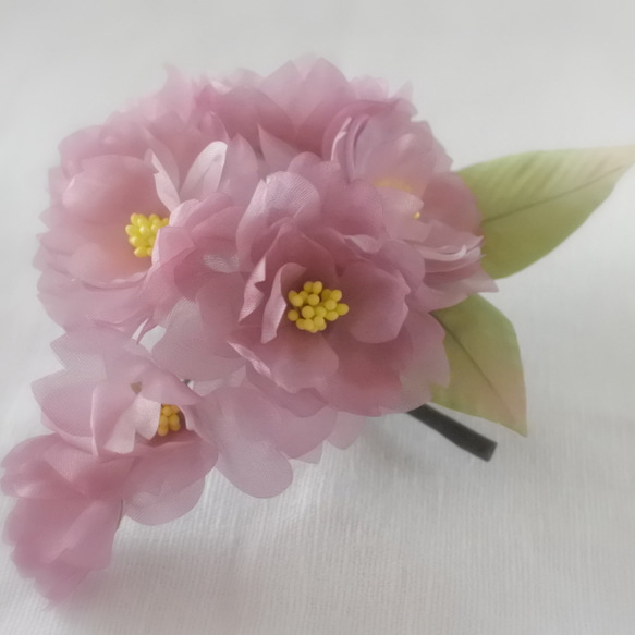 八重桜の布花コサージュ・紅紫色＊春＊卒業式＊入学式 8枚目の画像