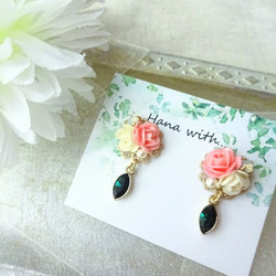 バラのブーケネックレスピンク ネックレス・ペンダント Hana with