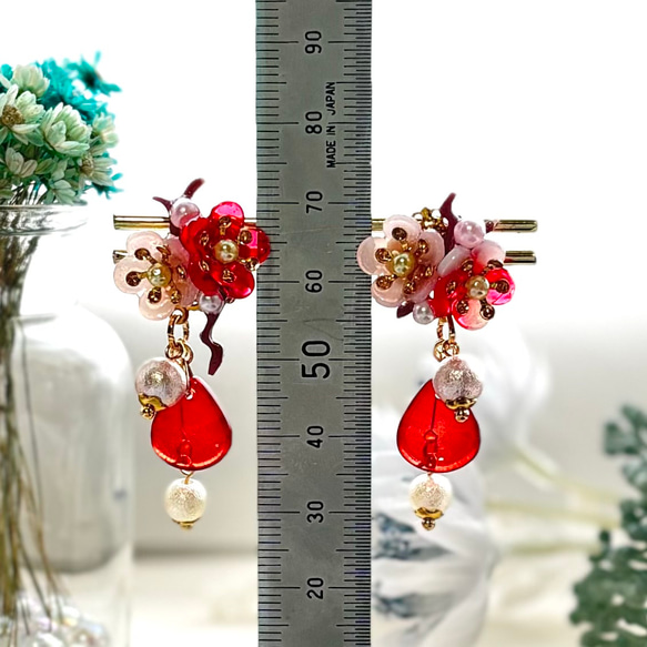 紅白の梅の花とパールの耳飾り  選べるイヤリング／ピアス 3枚目の画像