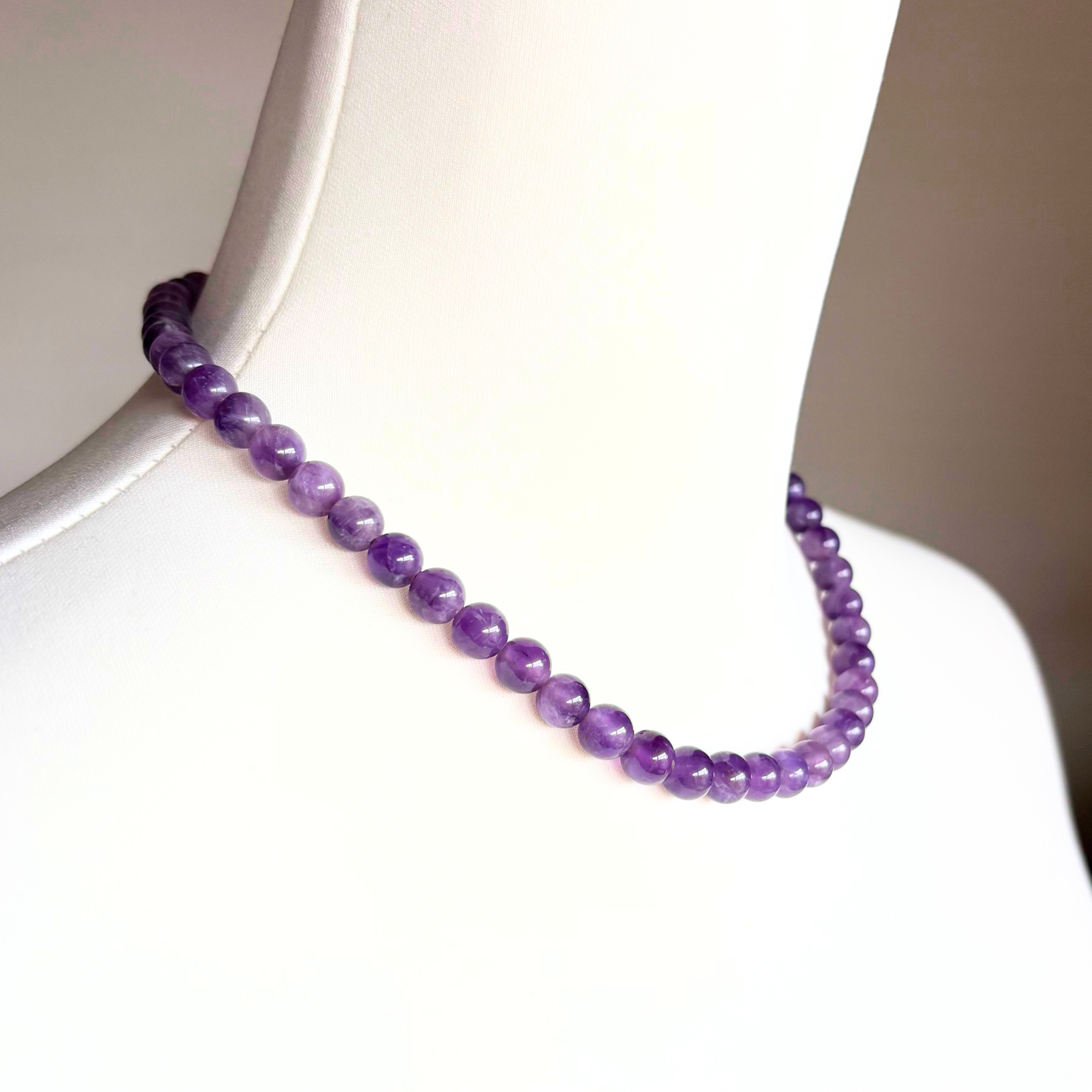 【B25】　ラベンダーカラーアメジスト　ネックレス　紫水晶　愛の守護　天然石　天然石ビーズアクセサリー