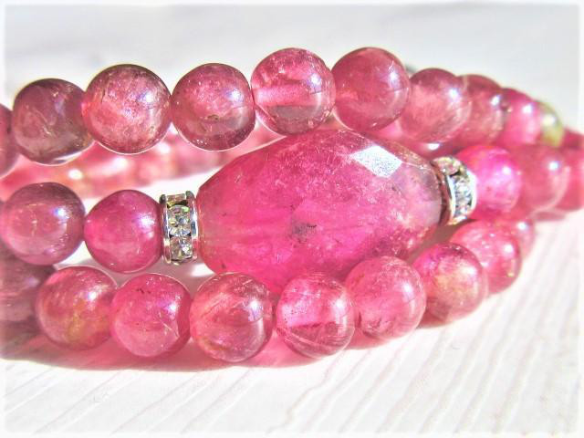 【B26】　ピンクトルマリン　トルマリン　電気石　丸玉　シルバー留め具　天然石　天然石ビーズアクセサリー