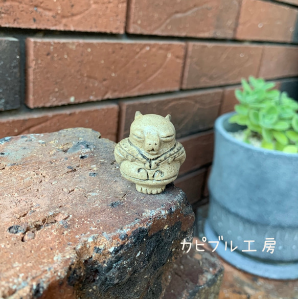 遮光器土偶っぽいカピバラさん 陶土 その他置物 カピブル工房 通販 