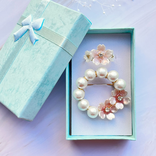 送料無料】華やぎの桜レジンリング&コットンパールと桜ブローチ2点