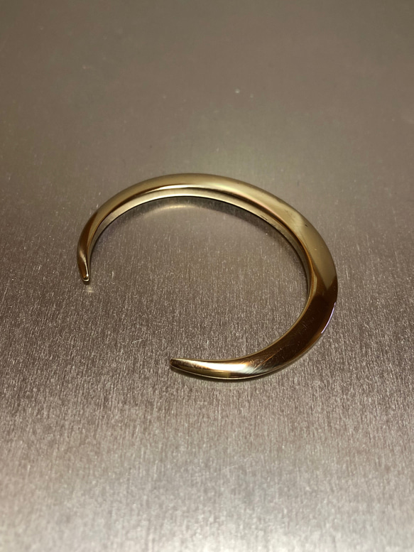 crescent bangle バングル ブレスレット 1枚目の画像