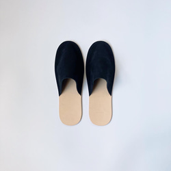 足に馴染むレザースリッパ「Slippers (Wsole / black)」 1枚目の画像