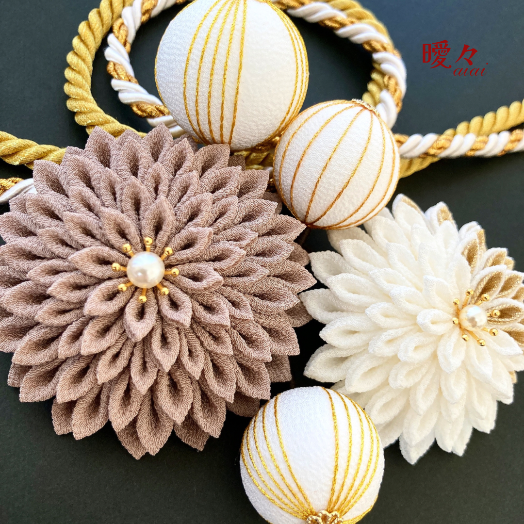 つまみ細工髪飾り　ニュアンスカラー　振袖　袴　成人式　卒業式　ゴールド　ベージュ　白　和玉　編みおろし