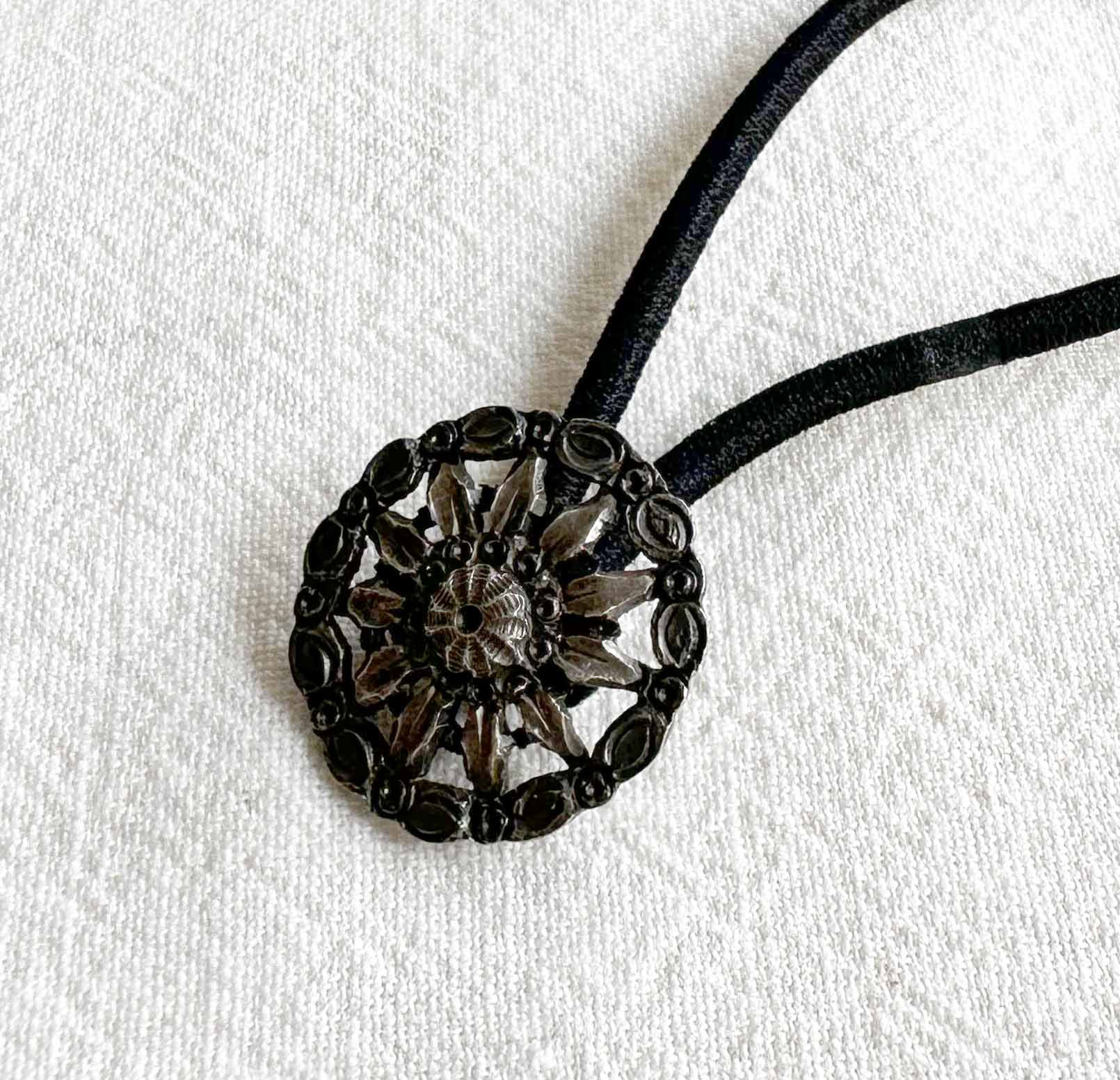 フランスヴィンテージヘアゴム／シルバープレートフラワーボタン（AFB-184）