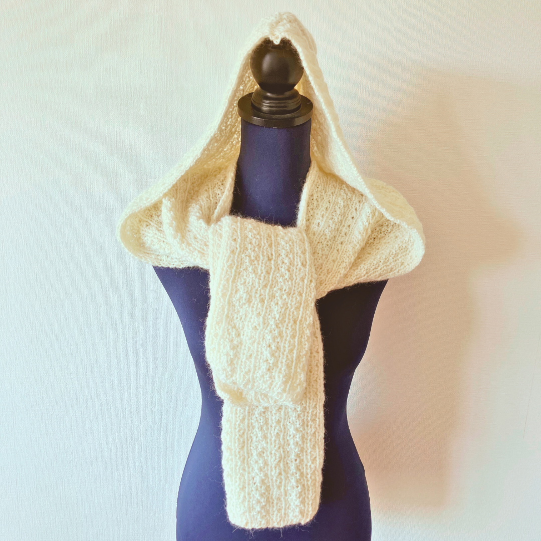 【再々販】フード好きにはたまらないフード付きマフラー（オフホワイト）