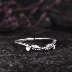 ユニークなリーフリング モアッサナイト 自然をインスピレーションにしたリング 925 スターリングシルバー 結婚指輪 2枚目の画像