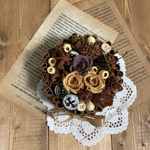 フラワーケーキ☆チョコレートケーキアレンジ プリザーブド フラワーケーキ☆チョコレートケーキアレンジ プリザーブド