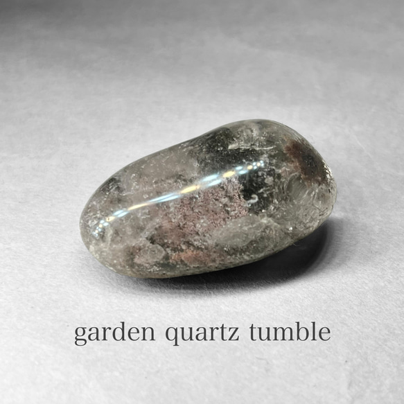 garden quartz tumble / ガーデンクォーツタンブル 12 ( レインボーあり ) 1枚目の画像