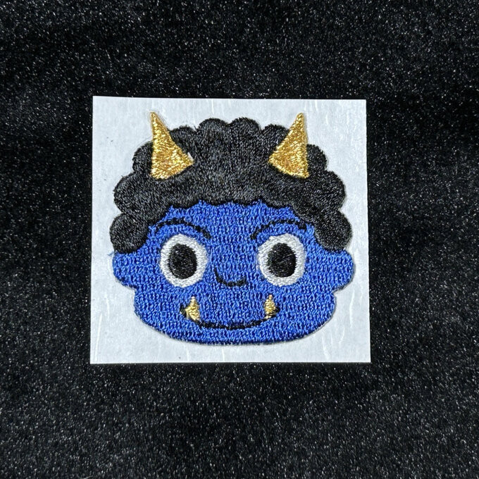 ☆刺繍シール／ステッカー☆節分 青鬼 ニコニコ顔 大き目サイズ
