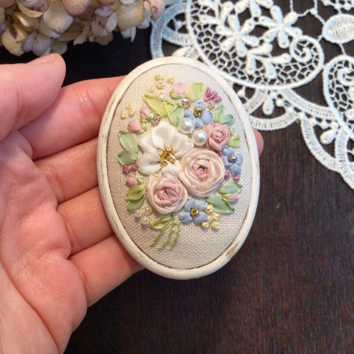 strawberry様♡専用です　ハンドメイド　 リボン刺繍フレーム strawberry様♡専用です ハンドメイド リボン刺繍フレーム