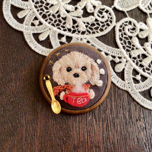 トイプードル　バッグ&がま口　チルド。ハンドメイド トイプードル 手刺繍 刺繍 ブローチ ビーズ ハンドメイド