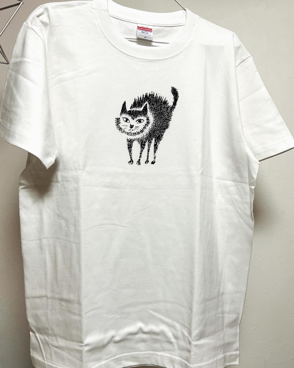 成田ヒロシデザイン福袋12品入り。ゴミネコオブジェ、ユエクチュマと読めないシリーズ他オリジナルデザインTシャツ2枚入り 