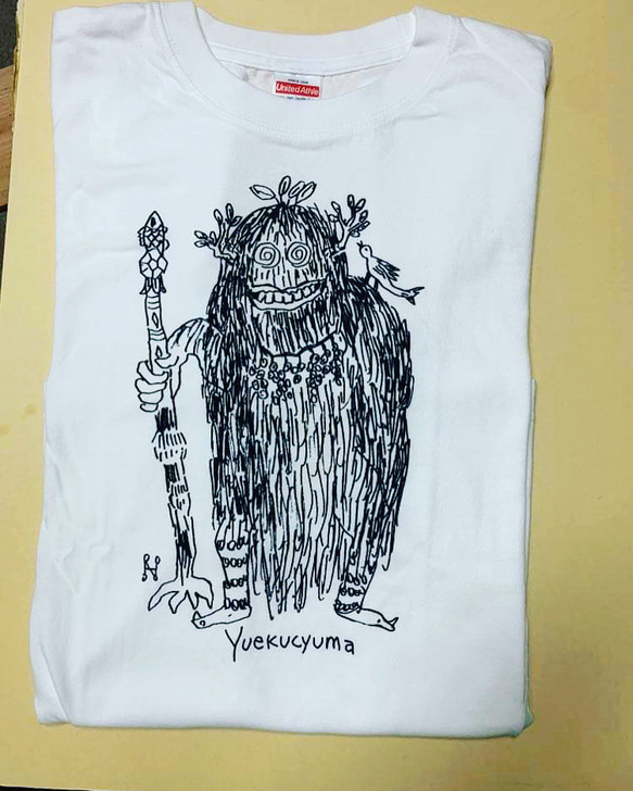 成田ヒロシデザイン福袋12品入り。ゴミネコオブジェ、ユエクチュマと読めないシリーズ他オリジナルデザインTシャツ2枚入り 