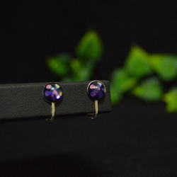 雨粒・紫のイヤリング 1枚目の画像