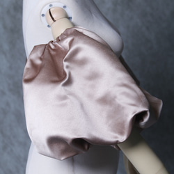 パフスリーブ  カーキ色  花嫁  光沢サテン  色直し 取り外し袖  ウェディングドレス 3枚目の画像