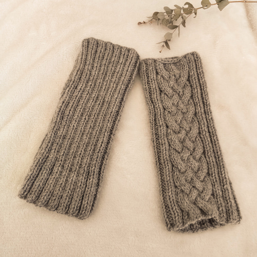ウール100%◈縄編み模様 ハンドウォーマー◈アームウォーマー 手袋