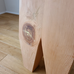 【1点のみ】彫刻のようなスツール　ピーラー　米松　椅子　花台　サイドテーブル　無垢　天然　自然　木製　置物　オブジェ 10枚目の画像