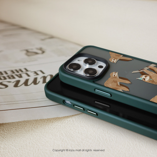 iPhone 17/16/15/14/13/12/SE3 ラブ スリーピー ナマケモノ マット