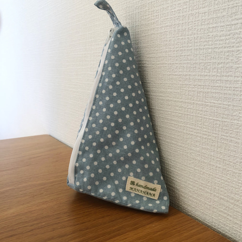 歯ブラシが落っこちない！コップ袋【水玉】 雑貨・その他 manahanaばー