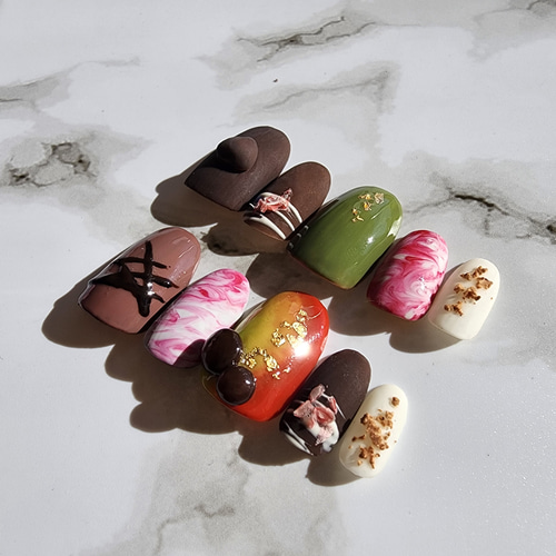 チョコ。 ネイルチップ バレンタインチョコネイル ネイルチップ（つけ爪） MAILLE33